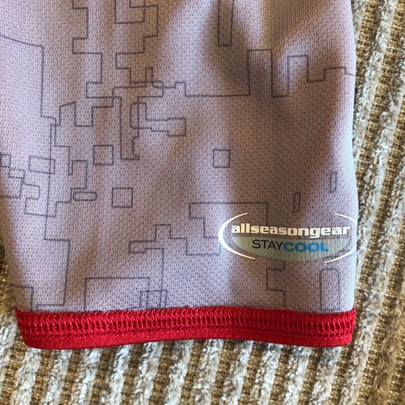 Under Armour AllSeasonGear Reversible Long Sleeve - Picture 7 of 7